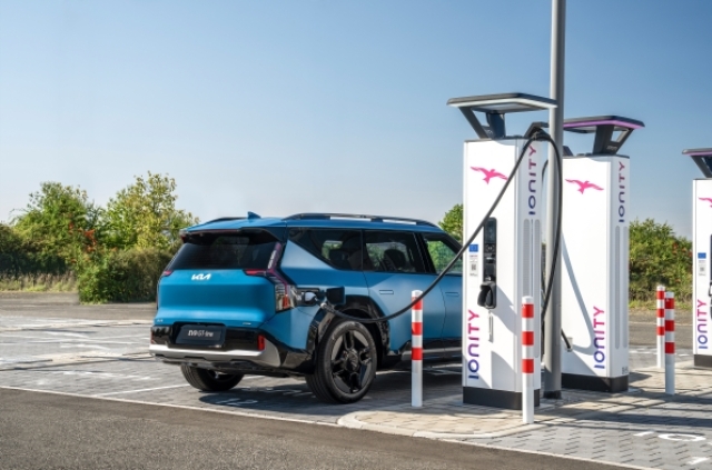 Kia introduces seamless EV charging technology Plug&Charge