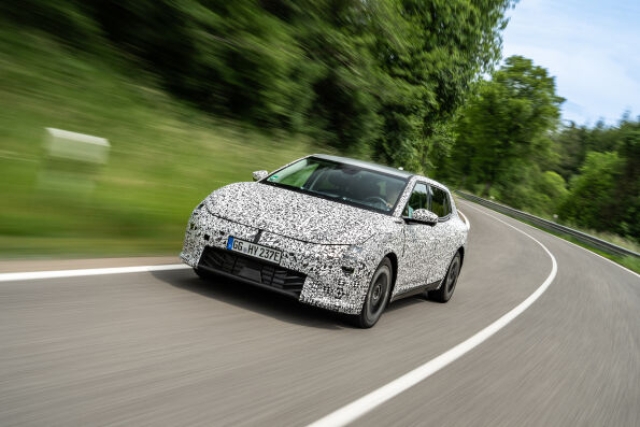 Kia EV4 proves endurance with industry-leading battery & durability testing