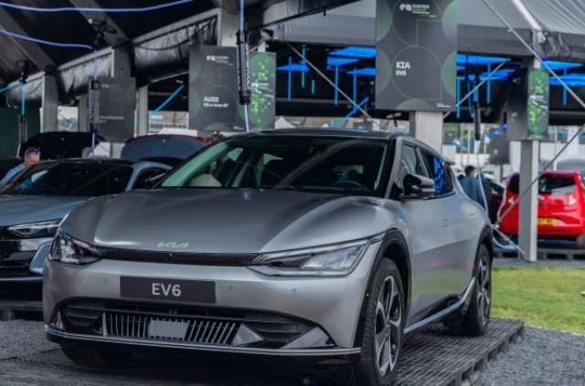 Kia rocks Electric Avenue at Goodwood